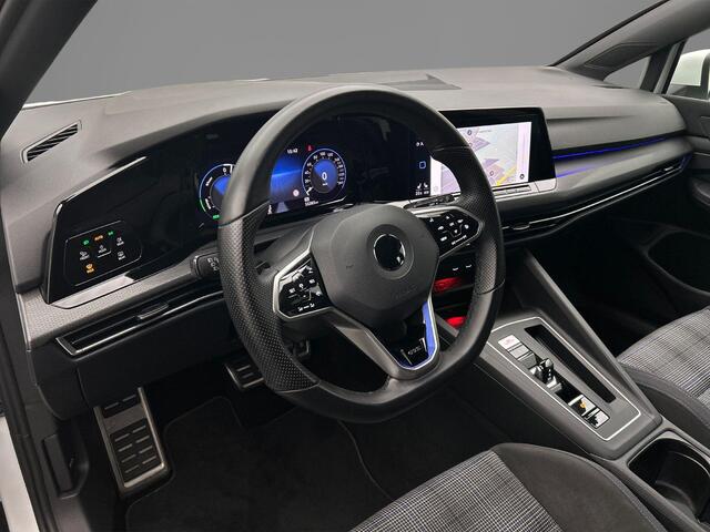 Volkswagen GOLF GTE 1.4 TSI eHybrid 245pk DSG Automaat Adaptive cruise control, Navigatie, Achteruitrijcamera, LED koplampen, Stuurwiel verwarmd, Stoelverwarming