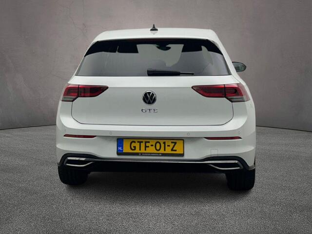 Volkswagen GOLF GTE 1.4 TSI eHybrid 245pk DSG Automaat Adaptive cruise control, Navigatie, Achteruitrijcamera, LED koplampen, Stuurwiel verwarmd, Stoelverwarming