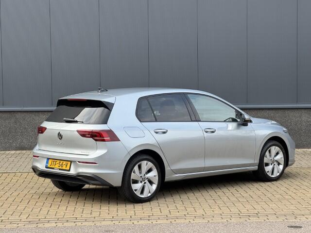 Volkswagen GOLF 1.5 eHybrid Life Edition