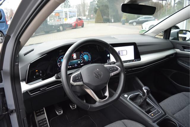 Volkswagen GOLF 1.5 TSI 150PK Move ? LED ? StoelVW ? Navi ? CarPlay ?