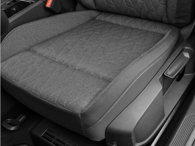 Volkswagen GOLF variant Life Edition 1.5 eTSI 116 pk 7 versn. DSG · Achteruitrijcamera · draadloze telefoonlader · Trekhaak inklapbaar, met elektrische ontgrendeling ·