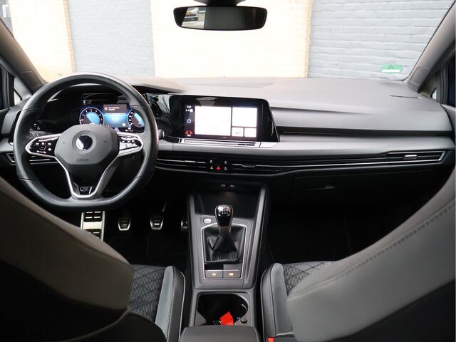 Volkswagen GOLF 8 1.5 TSI R-Line | ACC | Stoel- & Stuurverwarming | LED | Carplay | Sfeerverlichting |