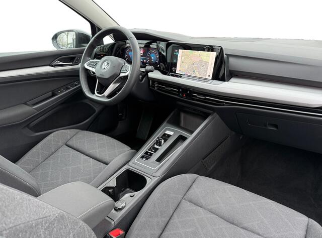 Volkswagen GOLF Variant 1.0 eTSI DSG Life Business I Panoramadak I Cruise Control I Navi | Apple Carplay/Android Auto | DAB | LED koplampen