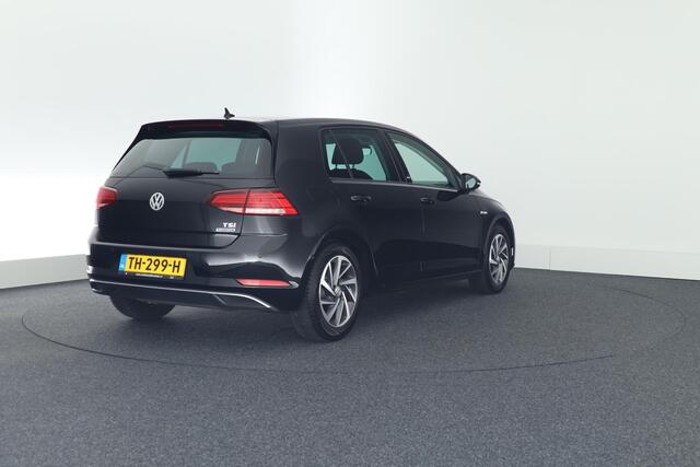 Volkswagen GOLF 1.5 TSI 130pk H6 Sound Stoelverwarming Navigatie Privacyglass