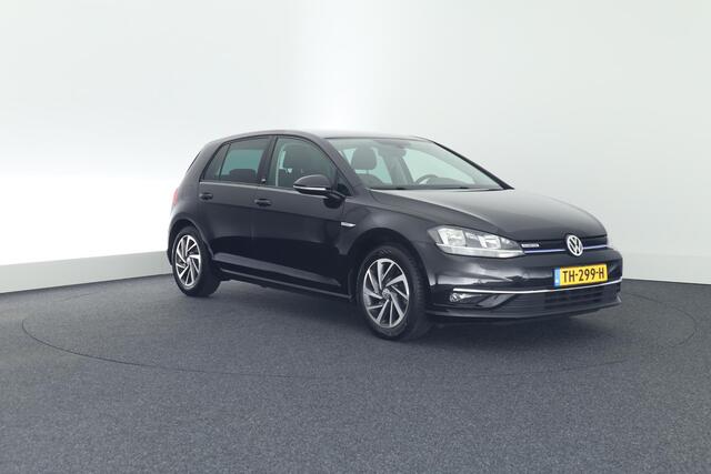 Volkswagen GOLF 1.5 TSI 130pk H6 Sound Stoelverwarming Navigatie Privacyglass