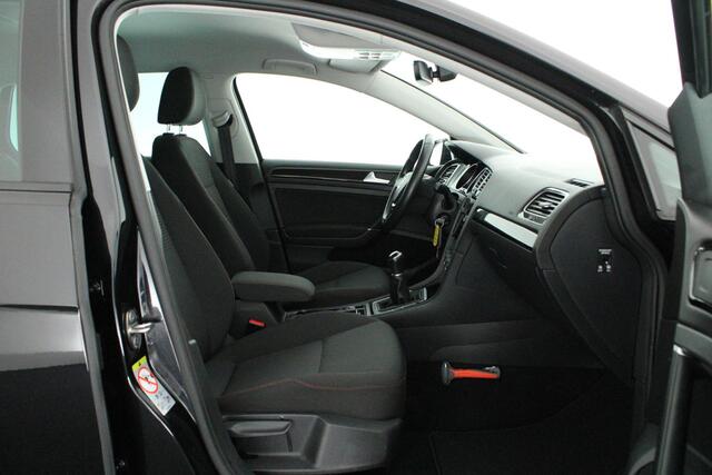 Volkswagen GOLF 1.5 TSI 130pk H6 Sound Stoelverwarming Navigatie Privacyglass