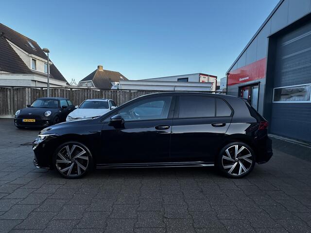 Volkswagen GOLF 1.5 eTSI R-Line Panorma