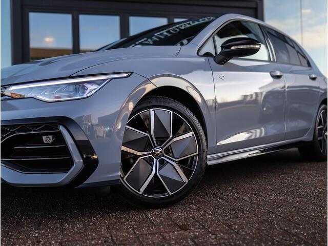 Volkswagen GOLF 1.5 TSI R-Line Edition