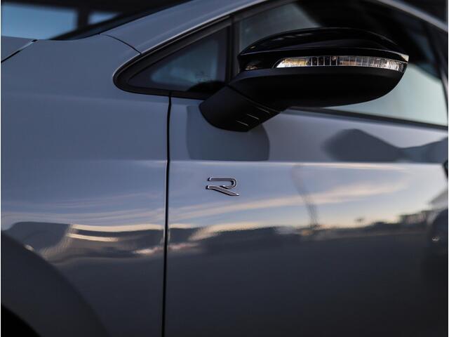 Volkswagen GOLF 1.5 TSI R-Line Edition