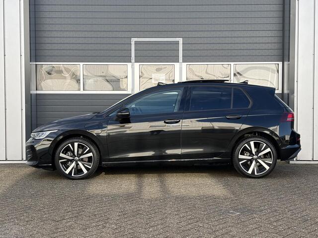 Volkswagen GOLF 1.5 eHybrid Life Edition | Pano | LED | Camera | Parkeer sensoren |