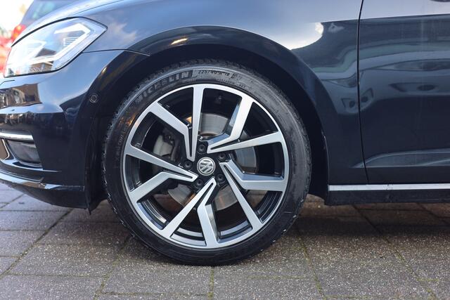 Volkswagen GOLF 1.5 TSI HIGHLINE BUSINESS R I AUT I PANO I CAMERA I ACC I LED