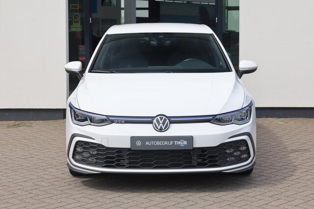 Volkswagen GOLF 1.4 eHybrid GTE 245PK / 180kW LED Matrix IQ.Lights, achteruitrijcamera, 3-zone climatronic, draadloos telefoon laden, voorstoelen + stuurwiel verwarmbaar, Apple Carplay & Android Auto, instelbare rijprofielen (Driving Profiles), full map navigatie, adapti