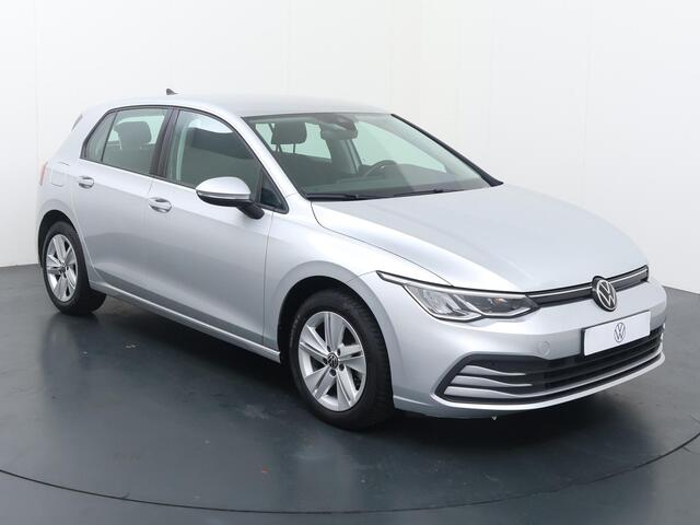 Volkswagen GOLF 1.0 eTSI Life Business | 110 PK | Automaat | Trekhaak | LED verlichting | Apple Carplay/Android Auto |