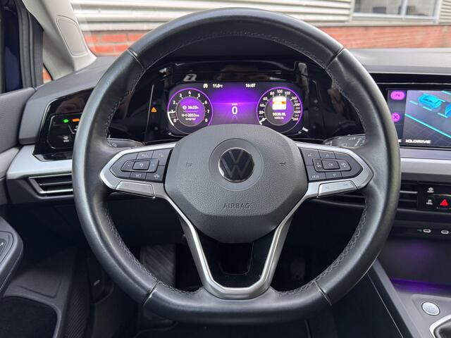 Volkswagen GOLF 1.5 TSI Life | Camera | Lounge Pakket | Extra Getint Glas Achter |