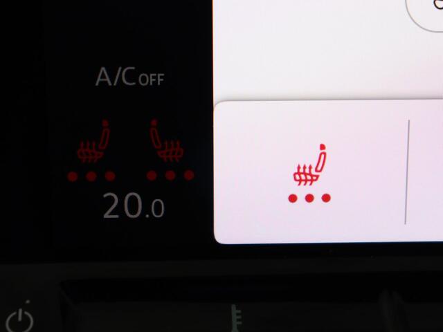 Volkswagen GOLF 1.0 eTSI Life | Stoelverwarming | Camera | Massage | Carplay | Memory | Navigatie | Full LED | Sfeerverlichting | Adaptive cruise