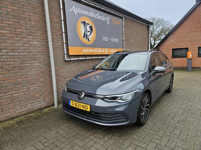 Volkswagen GOLF Variant 1.0 eTSI Life Business