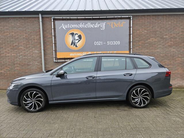 Volkswagen GOLF Variant 1.0 eTSI Life Business