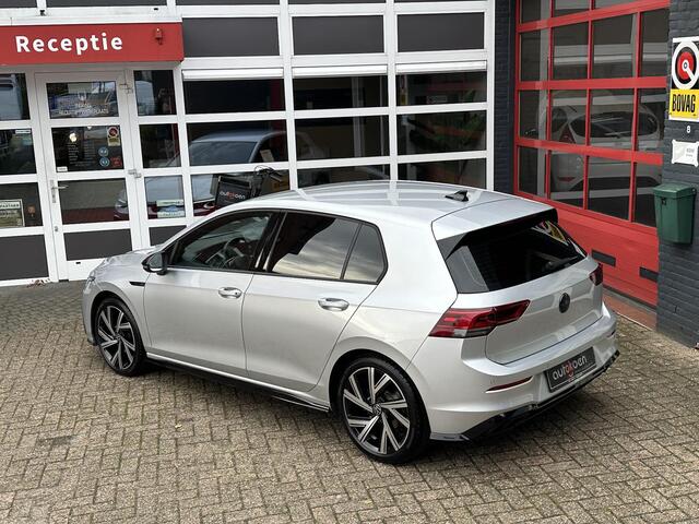 Volkswagen GOLF 1.5 eTSI R-Line *ACC/NAVI/CAMERA*