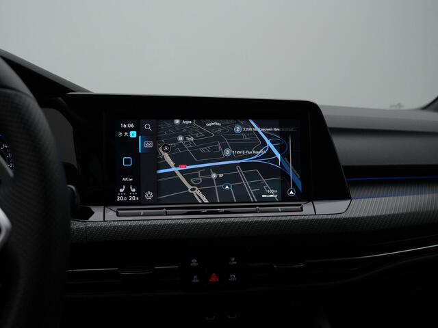 Volkswagen GOLF 1.5 eTSI 150 pk DSG R-Line Business+ | Stuur-/stoelverwarming | Achteruitrijcamera | Adaptive Cruise | Navigatie