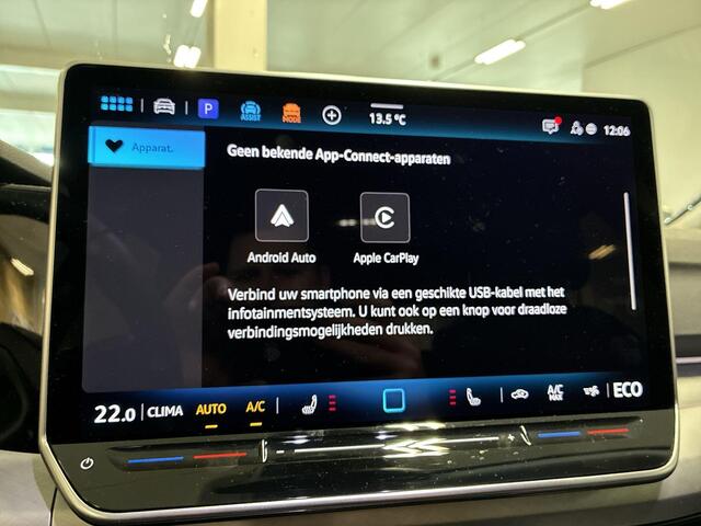 Volkswagen GOLF 1.5 eHybrid 204pk DSG Life Edition · Camera · Apple/Android Car Play · Stoel&- Stuurverwarming · Sfeerverlichting · 18'' Inch · Garantie t/m 13-05-2029 of 100.000km