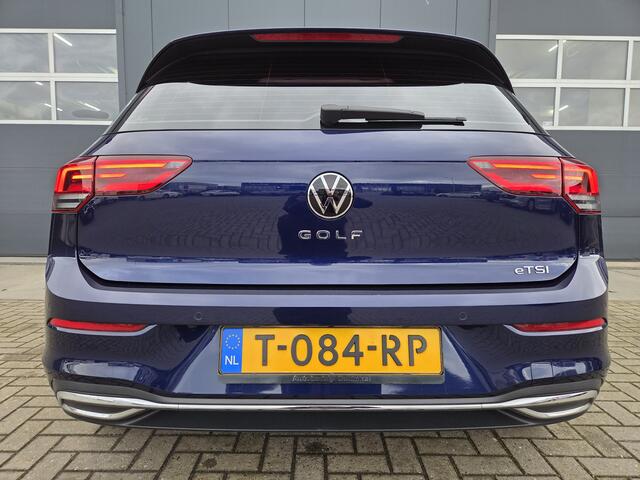 Volkswagen GOLF 1.5 eTSI Style Camera,massage,stuurverwarming!!