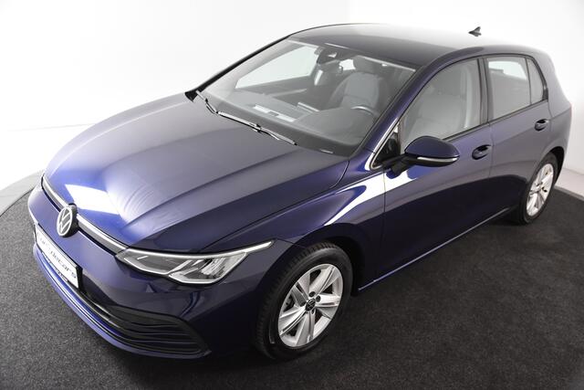 Volkswagen GOLF 1.5 eTSI Life *1ste Eigenaar*Navigatie*Ambiente*Camera*