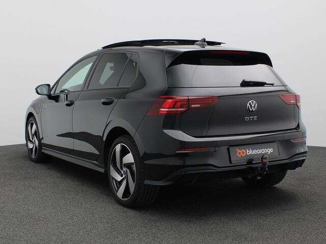 Volkswagen GOLF 1.5 eHybrid GTE 272PK DSG Pano-Schuifdak, Trekhaak, 18" LM Velgen, Achteruitrijcamera, Stoel-Stuurverwarming, Head-Up Display, Keyless, Side Assist