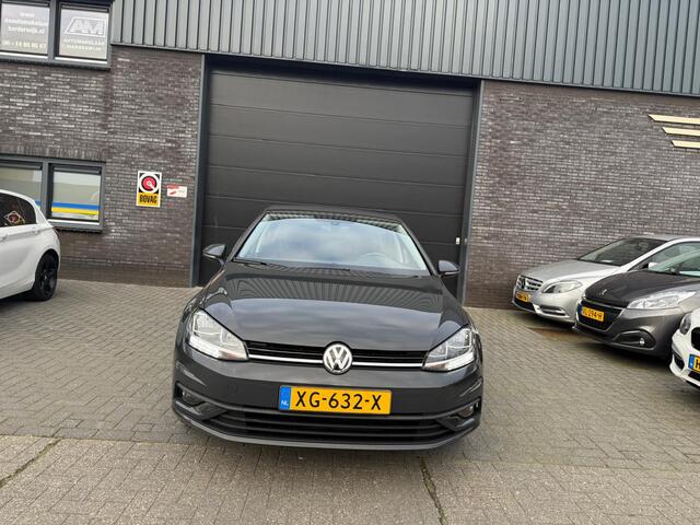 Volkswagen GOLF 1.0 TSI Trendline | 1E EIGENAAR | 12 MND GARANTIE | LEDER | CRUISE | DAB | CARPLAY | STOELVERWARMING