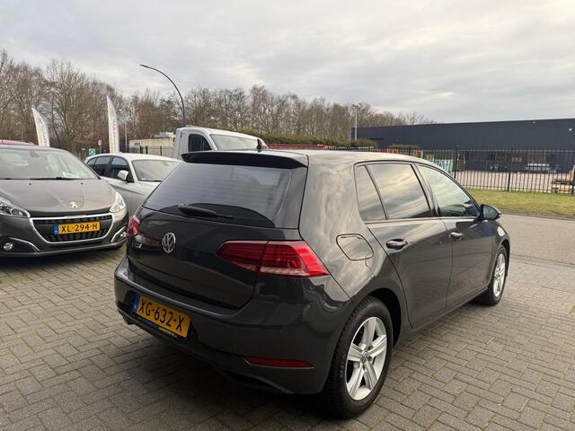 Volkswagen GOLF 1.0 TSI Trendline | 1E EIGENAAR | 12 MND GARANTIE | LEDER | CRUISE | DAB | CARPLAY | STOELVERWARMING