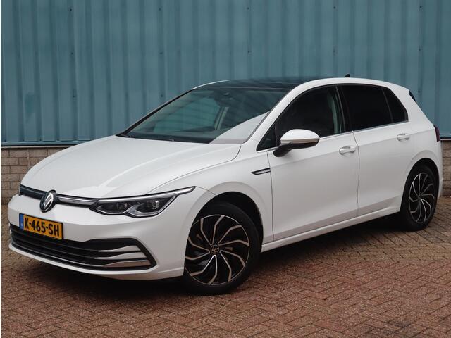 Volkswagen GOLF Style 1.5 TSI 130pk H6 | SCHUIF/KANTELDAK | AGR-STOEL | STOELVERW. | CAMERA | TREKHAAK | CLIMA | NAVI | APPLE CARPLAY / ANDROID AUTO | KEYLESS START | MASSAGE | DAB+ | + WINTERSET |