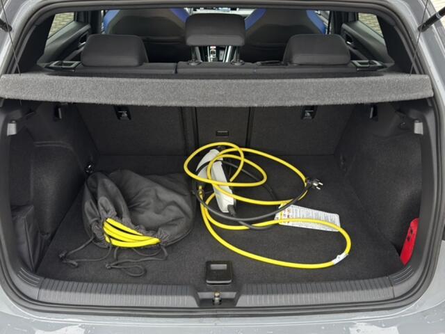 Volkswagen GOLF 1.4 TSI DSG GTE IQ-LIGHTS/CAMERA/ACC/STOEL+STUURVERW