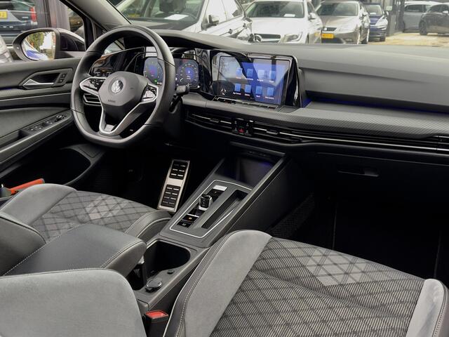 Volkswagen GOLF 1.5 eTSI AUT7 R-LINE+ SPORT-INT NAVI CAMERA DIGI-DASH APPLE-CARPLAY LED LMV PDC