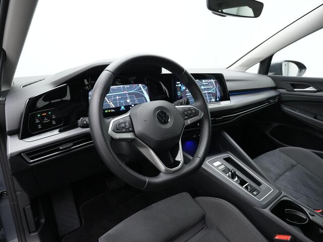 Volkswagen GOLF Variant 1.5 eTSI 130 pk DSG Style | Trekhaak | Geheugen-/massagestoel | Head-up display | Stuur-/stoelverwarming