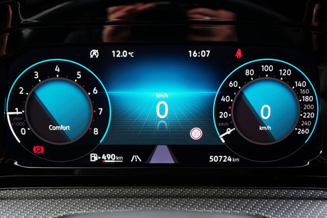 Volkswagen GOLF 1.5 TSI R-Line BNS+, Trekhaak, Sportstoelen, Adap. Cruise Control, Winterpakket, Camera