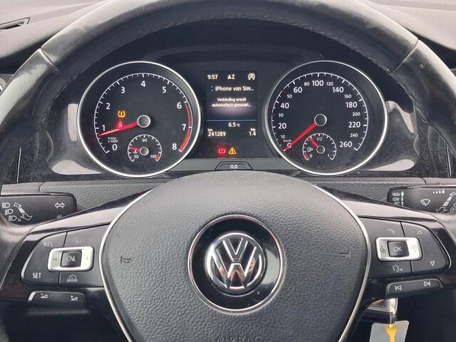 Volkswagen GOLF Variant 1.2 TSI Connected Series | Nieuw Binnen! | Camera | Stoelverwarming | Half leder