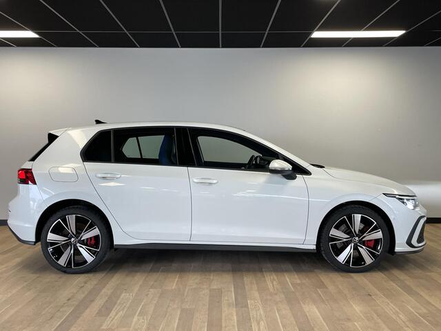 Volkswagen GOLF 1.4 eHybrid 245pk PANO/KEYLESS/DCC/CAMERA