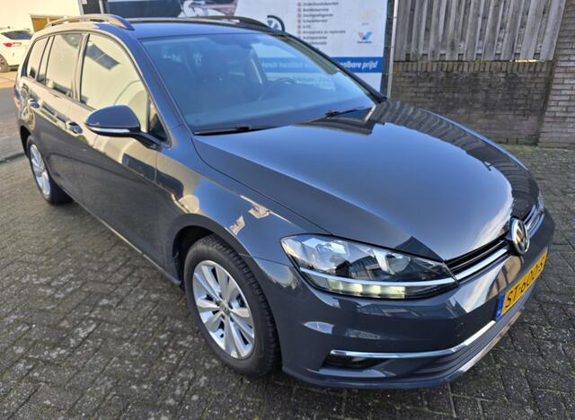 Volkswagen GOLF 1.0 TSI Comfortline / Wagon / Autom. / Navi / PDC / Cruise / Climate