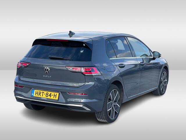 Volkswagen GOLF 1.5 eHybrid 204PK DSG Style Edition / Panoramadak / Digital Cockpit Pro / Matrix Led Koplampen / 18'' LMV / VW