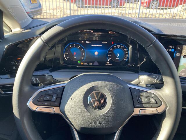 Volkswagen GOLF 1.5eTSI/150PK Style · Navigatie · Camera + Parkeersensoren · Apple/Android Car Play·