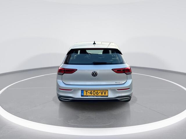 Volkswagen GOLF 1.4 eHybrid 204pk DSG Style · Apple/Android Car Play · Stoel en Stuurverwarming · Navigatie ·
