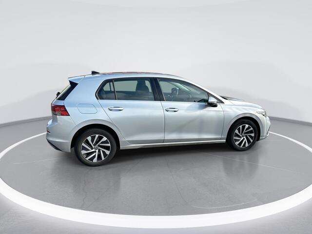 Volkswagen GOLF 1.4 eHybrid 204pk DSG Style · Apple/Android Car Play · Stoel en Stuurverwarming · Navigatie ·