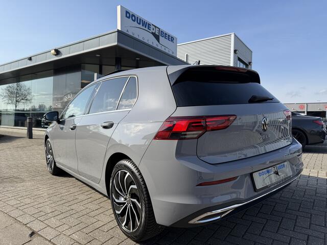Volkswagen GOLF 1.4 eHybrid Style Pano-Dak | Trekhaak | Camera | Stoelverw. |