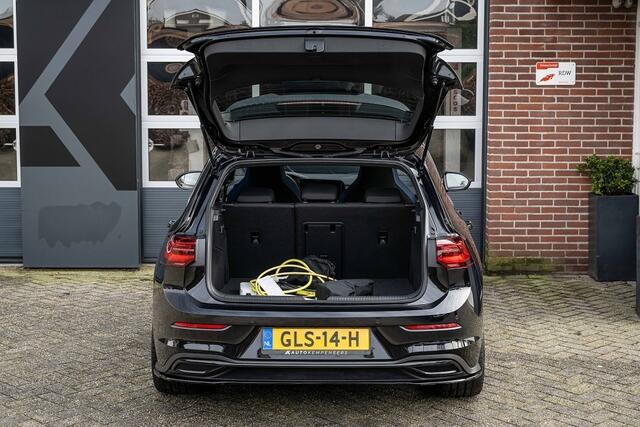 Volkswagen GOLF 1.4 eHybrid GTE | Panorama | IQ led | Camera | Keyless | ACC | DCC | Sfeerverlichting | 19' inch |