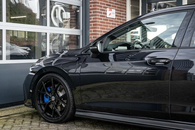 Volkswagen GOLF 1.4 eHybrid GTE | Panorama | IQ led | Camera | Keyless | ACC | DCC | Sfeerverlichting | 19' inch |