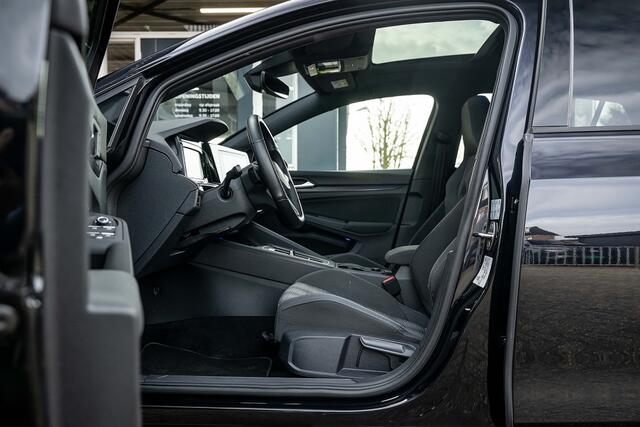 Volkswagen GOLF 1.4 eHybrid GTE | Panorama | IQ led | Camera | Keyless | ACC | DCC | Sfeerverlichting | 19' inch |