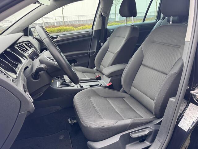 Volkswagen GOLF Variant 1.0 TSI Comfortline Automaat | ACC | AppleCarPlay