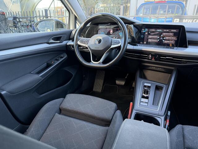 Volkswagen GOLF Variant 1.0 eTSI Life Memory seat, LED, Carplay