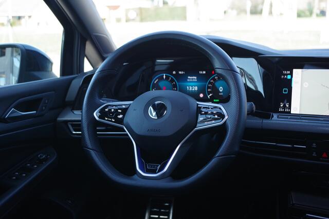 Volkswagen GOLF 1.4 eHybrid GTE 245 PK PHEV, Schuif Kanteldak, Leder, Trekhaak, Memory, Stoelkoeling -Verwarming