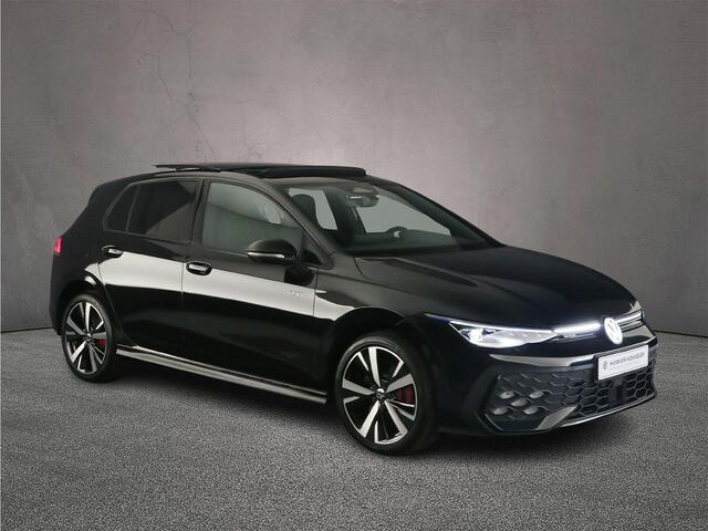 Volkswagen GOLF GTE 1.5 TSI eHybrid 272pk DSG Automaat Panoramadak, Adaptive cruise control, 360 camera, Achteruitrijcamera, LED matrix koplampen