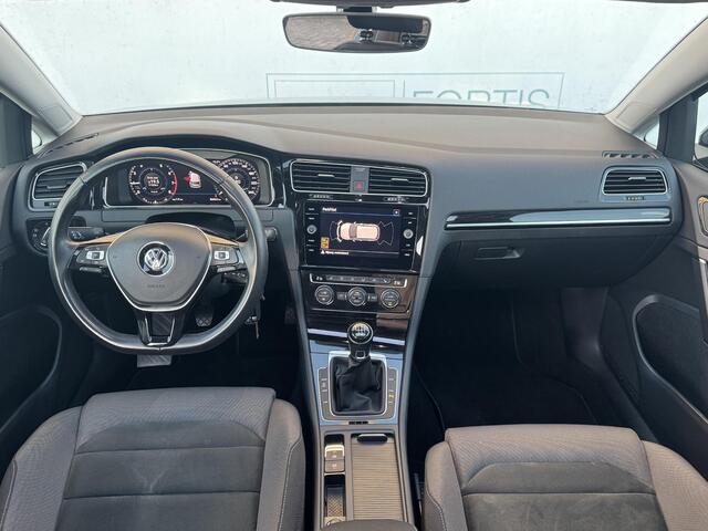 Volkswagen GOLF 1.5 TSI Highline NL-AUTO | DEALER ONDERHOUDEN | PANODAK | TREKHAAK